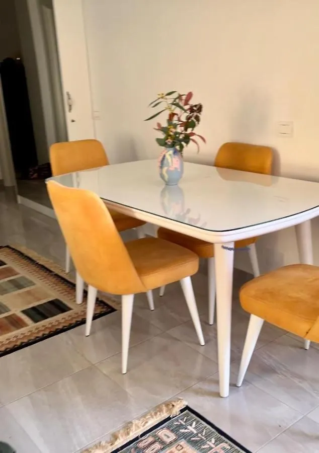White Sidesea View Apartment Sarandë アルバニア