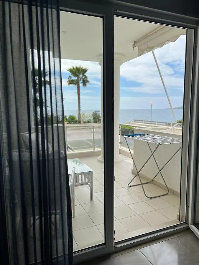 White Sidesea View Apartment Sarandë