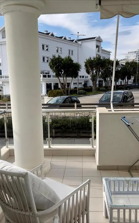 White Sidesea View Apartment Sarandë