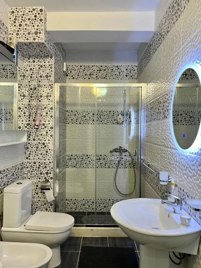 White Sidesea View Apartment Sarandë